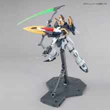 Muatkan imej ke dalam penonton Galeri, 1/100 MG Gundam Deathscythe EW Version - Shiroiokami HobbyTech