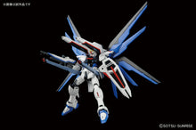 Muatkan imej ke dalam penonton Galeri, 1/144 HGCE ZGMF-X10A Freedom Gundam (REVIVE) - Shiroiokami HobbyTech