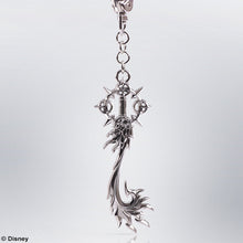 Muatkan imej ke dalam penonton Galeri, KINGDOM HEARTS: Keyblade Keychain Axel (Lea)