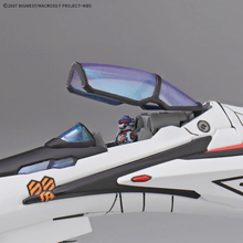 Load image into Gallery viewer, HG VF-25F Messiah Valkyrie rear detail