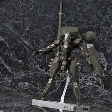 Muatkan imej ke dalam penonton Galeri, 1/100 Metal Gear Sahelanthropus Black Ver. (Metal Gear Solid V: The Phantom Pain) (Reissue) - Shiroiokami HobbyTech